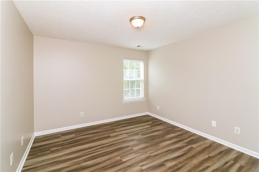 127 Silver Fox Trail Property Photo 7