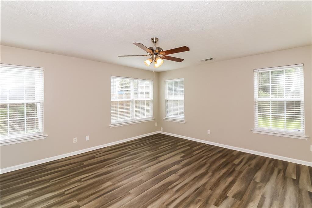 127 Silver Fox Trail Property Photo 8