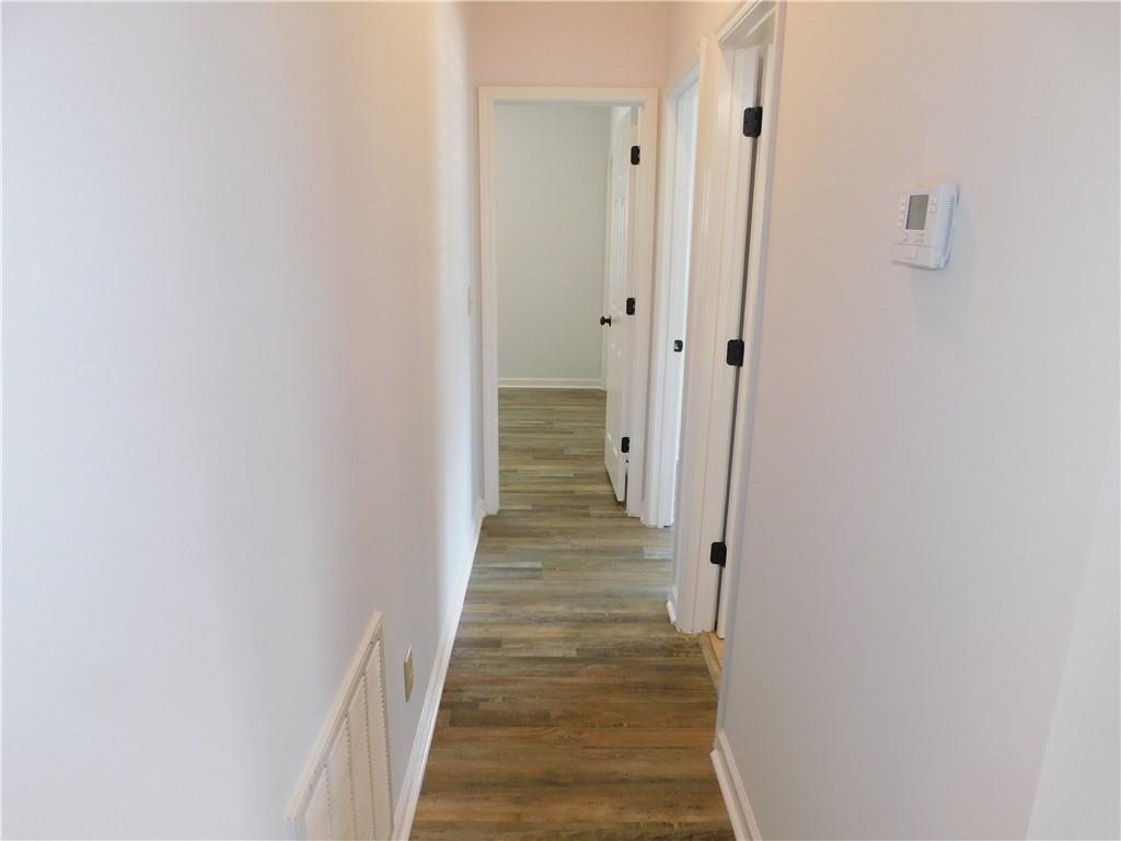 137 Riverside Circle Unit 19 Property Photo 6