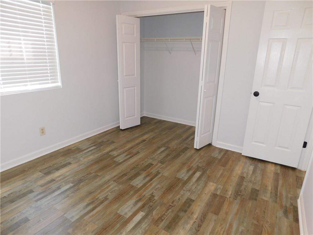 137 Riverside Circle Unit 19 Property Photo 11