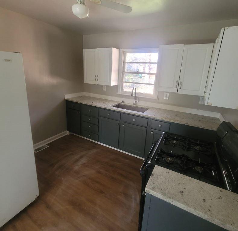 3728 Loren Drive Property Photo 8