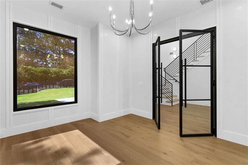 5 Whitehead Road Property Photo 11