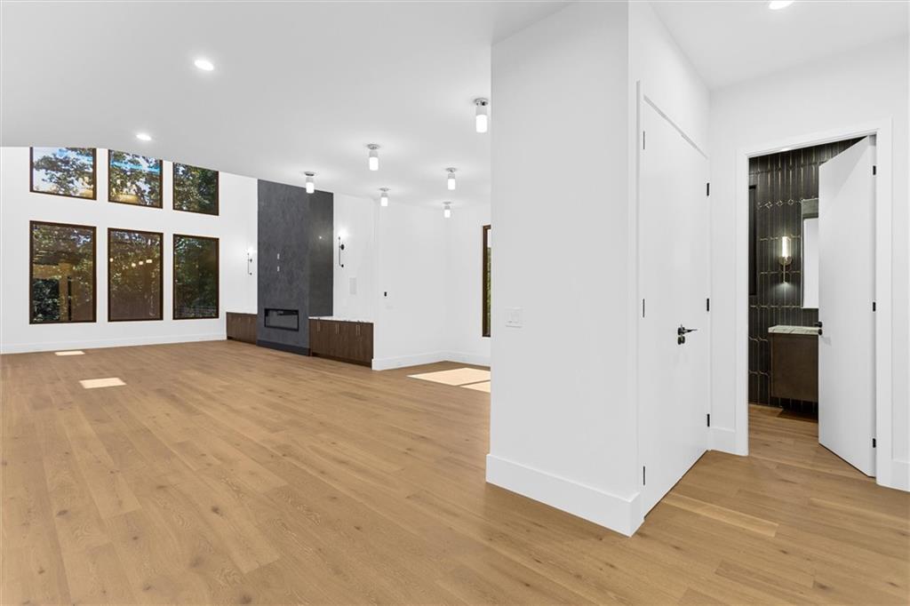 5 Whitehead Road Property Photo 12