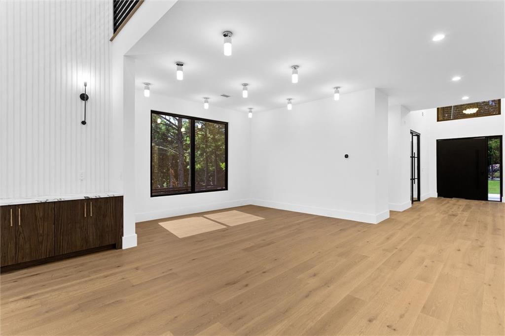5 Whitehead Road Property Photo 17