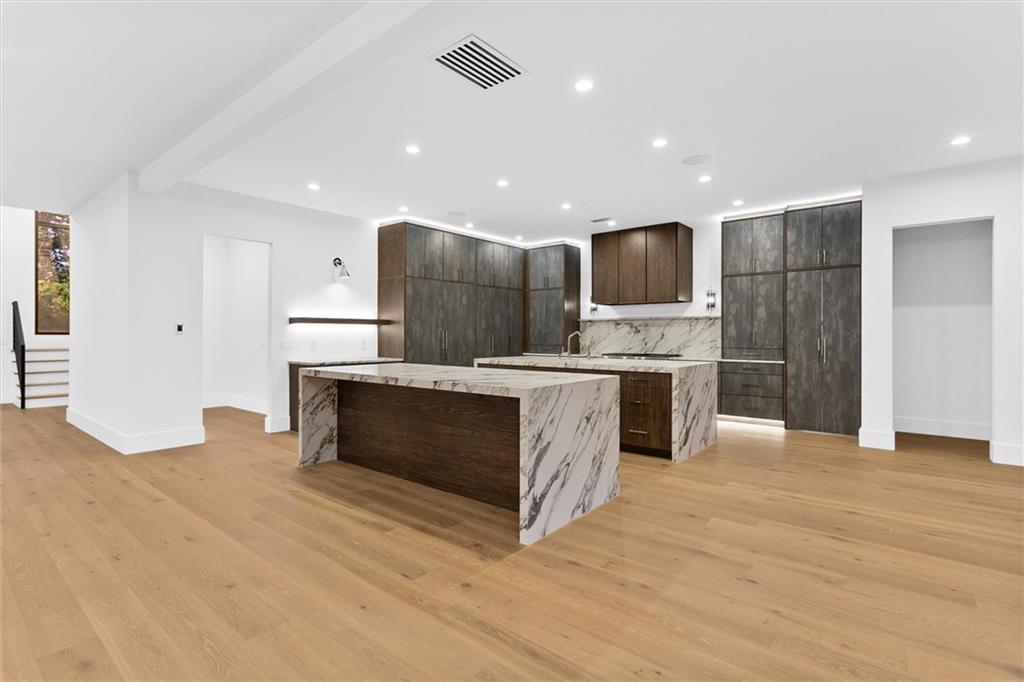 5 Whitehead Road Property Photo 21