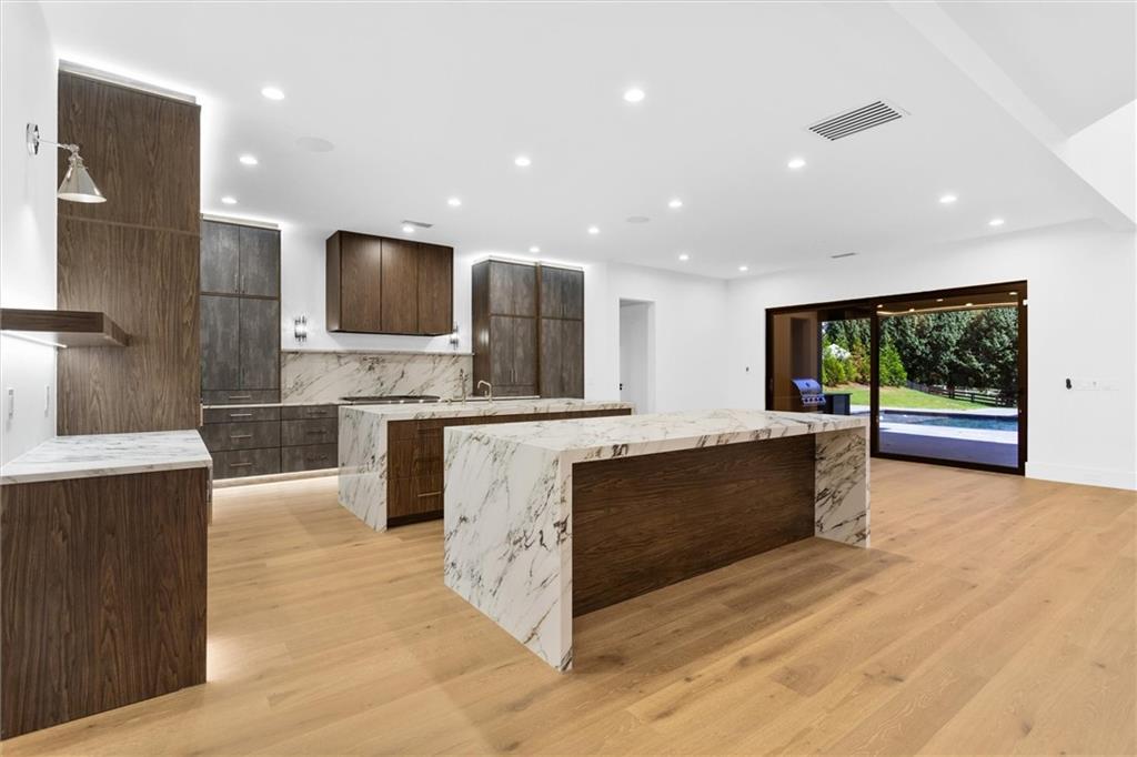 5 Whitehead Road Property Photo 22