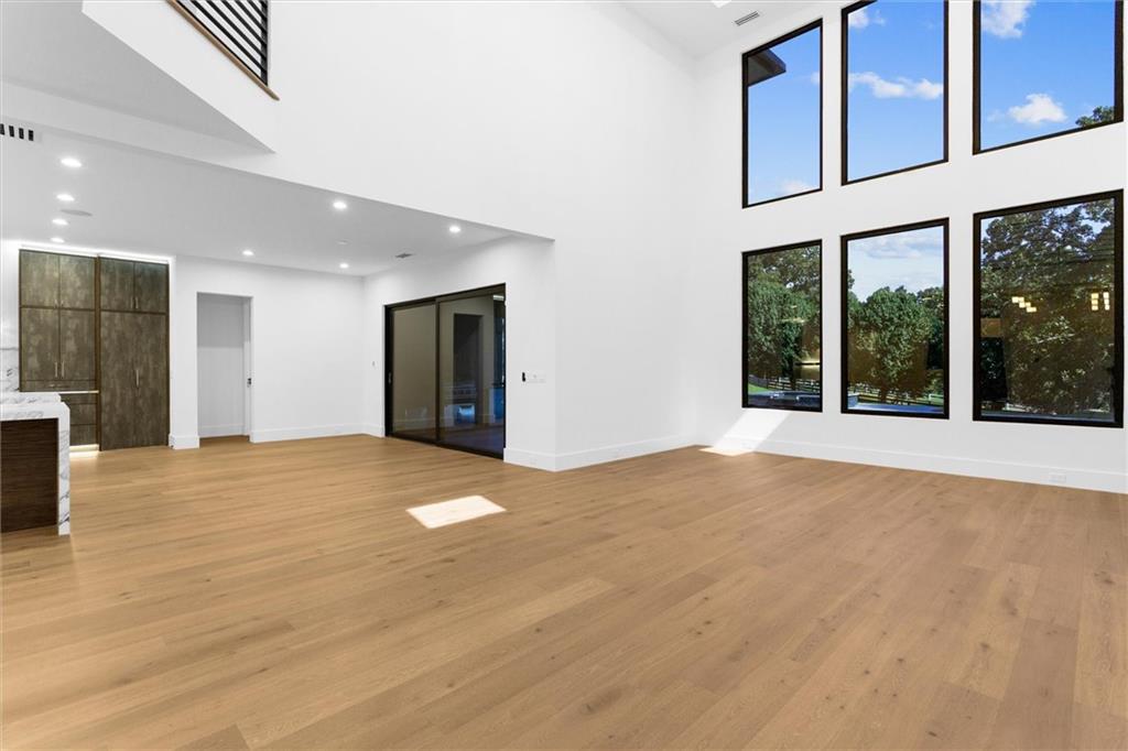 5 Whitehead Road Property Photo 35