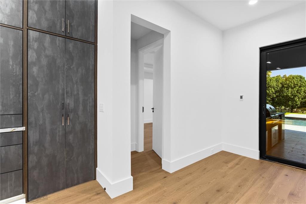 5 Whitehead Road Property Photo 40