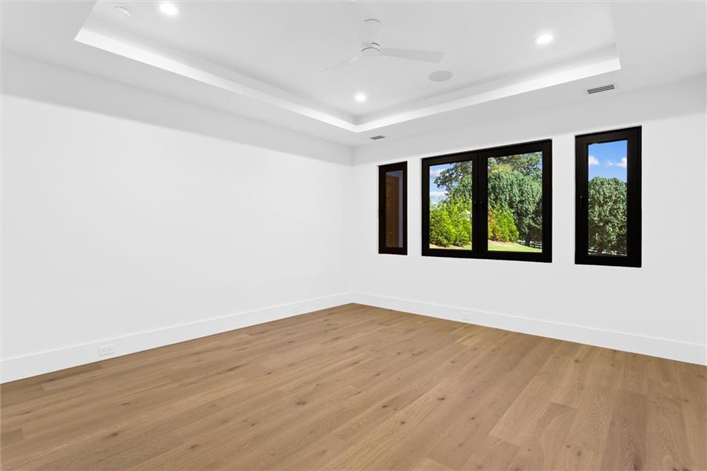 5 Whitehead Road Property Photo 41