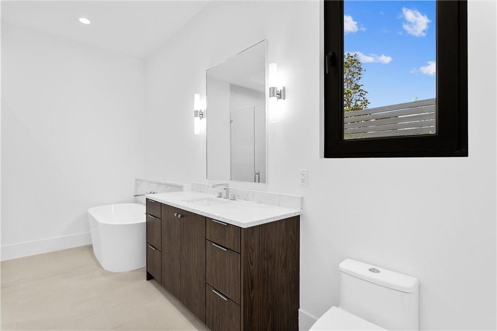 5 Whitehead Road Property Photo 45