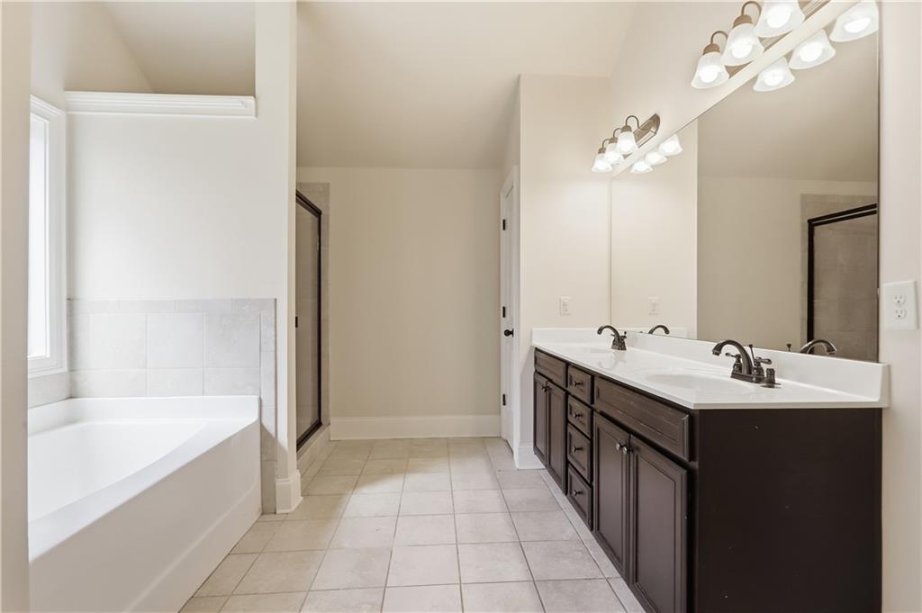 157 Ashbury Circle Property Photo 30