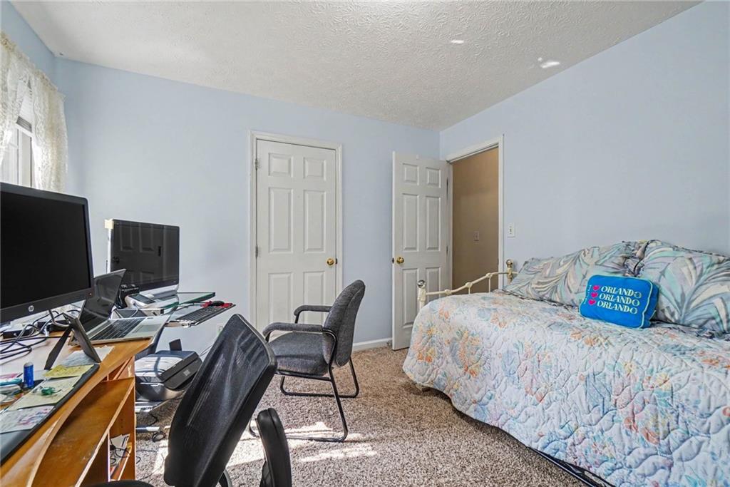 1030 Queensbury Run Property Photo 23