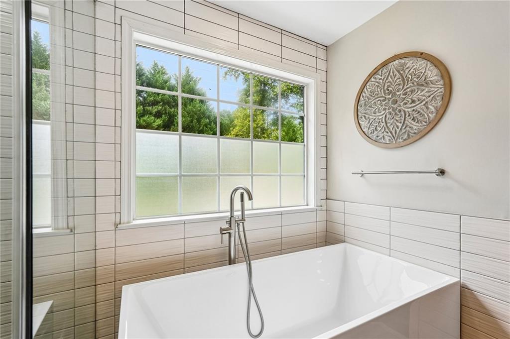 4010 Embassy Way Property Photo 48