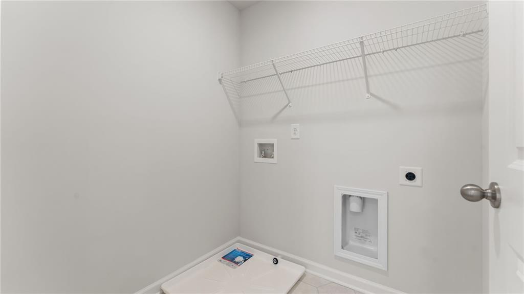 341 Bloomfield Circle Property Photo 16