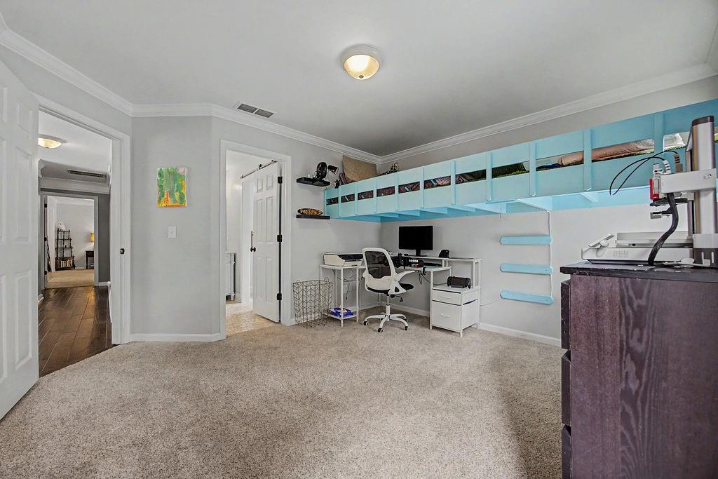 2590 Grassview Drive Property Photo 39
