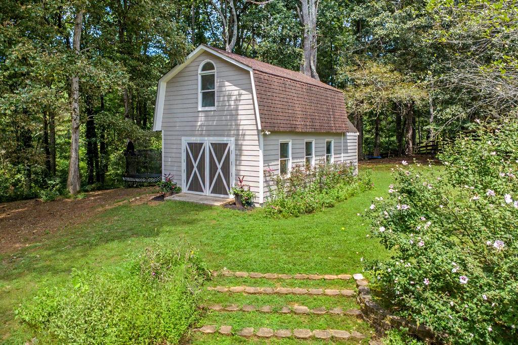 2590 Grassview Drive Property Photo 47