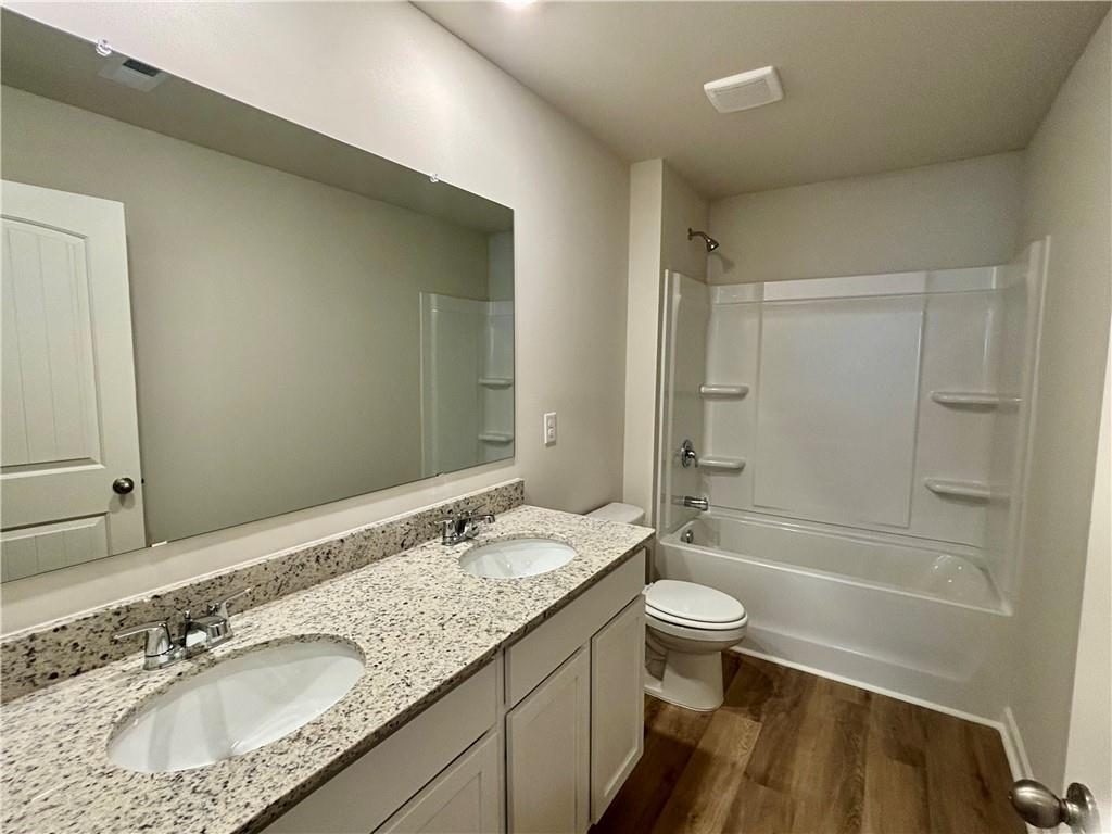 2910 Daxton Lane Property Photo 21