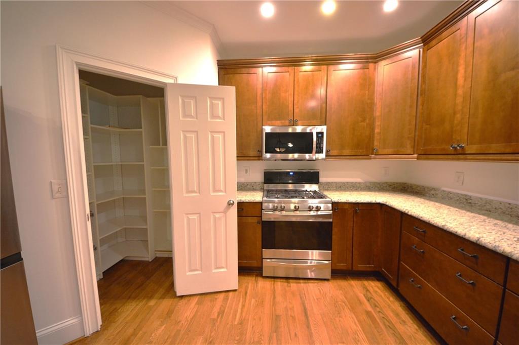 135 Brightmore Way Property Photo 18