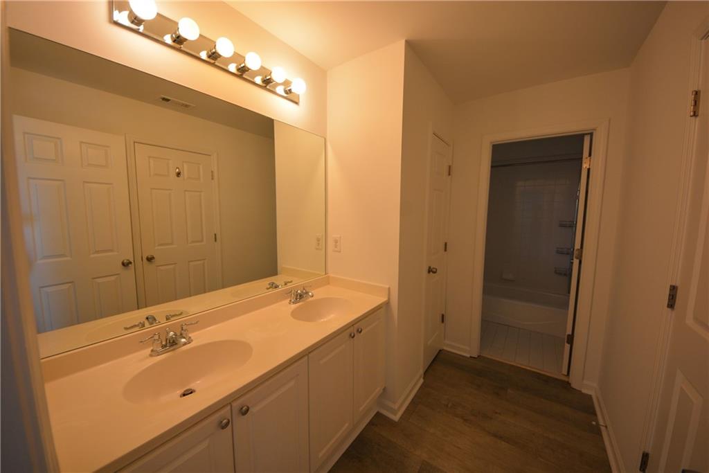 135 Brightmore Way Property Photo 40