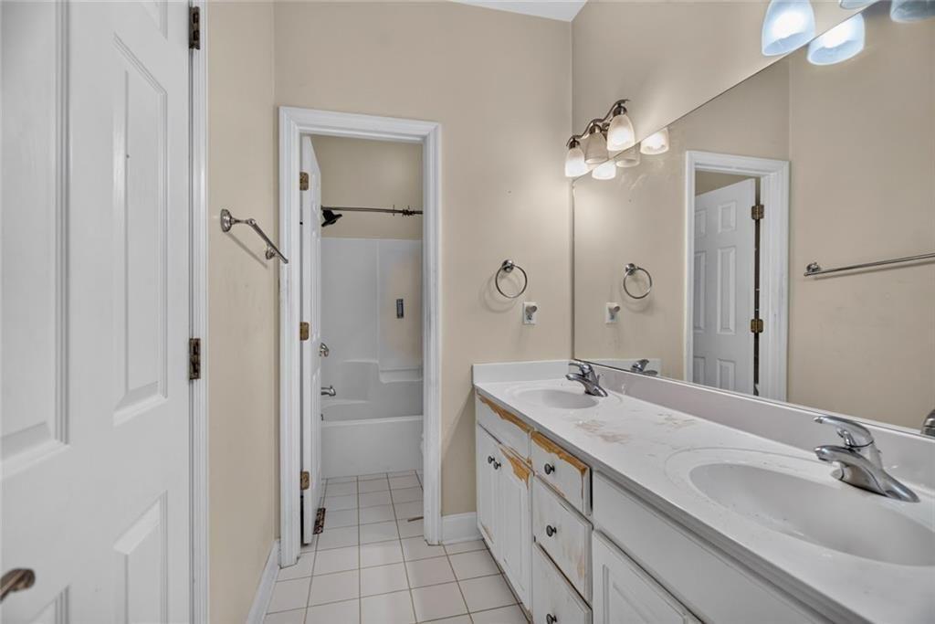 7827086 Property Photo 26