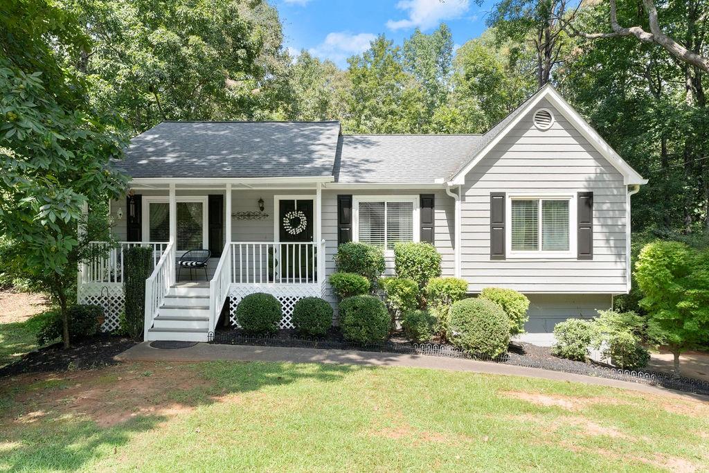 4323 Hillview Drive Property Photo 1