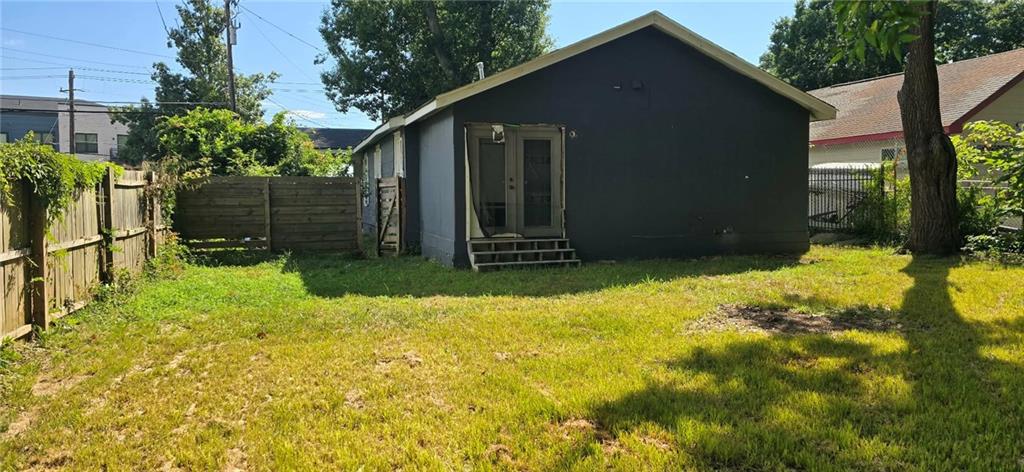 415 King Arnold Street Property Photo 2