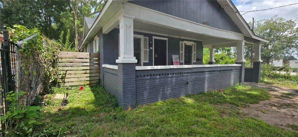 415 King Arnold Street Property Photo 4