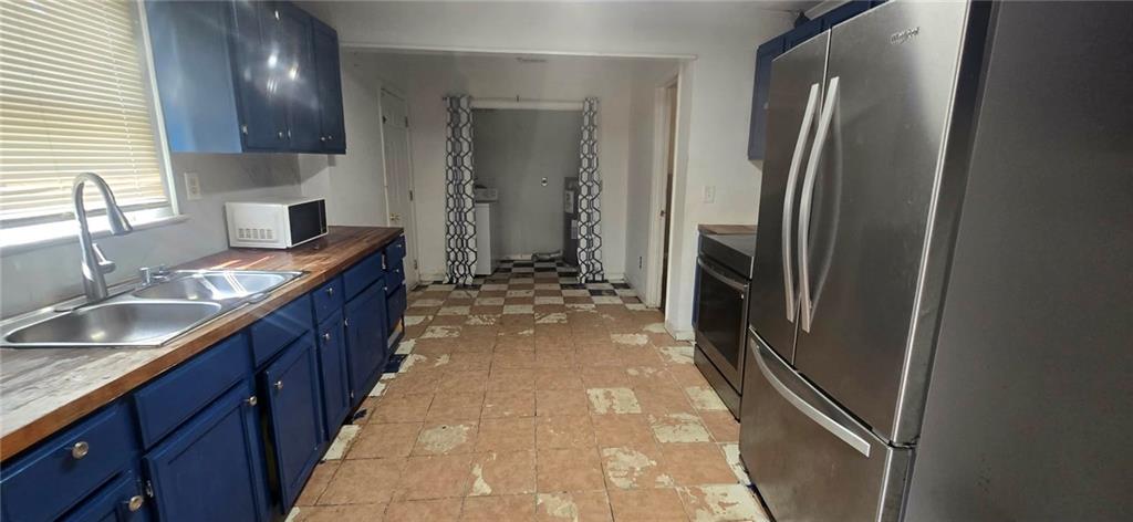 415 King Arnold Street Property Photo 7