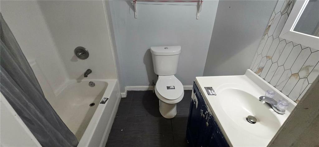 415 King Arnold Street Property Photo 18