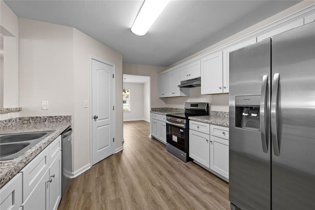 55 Lakeside Point Property Photo 18