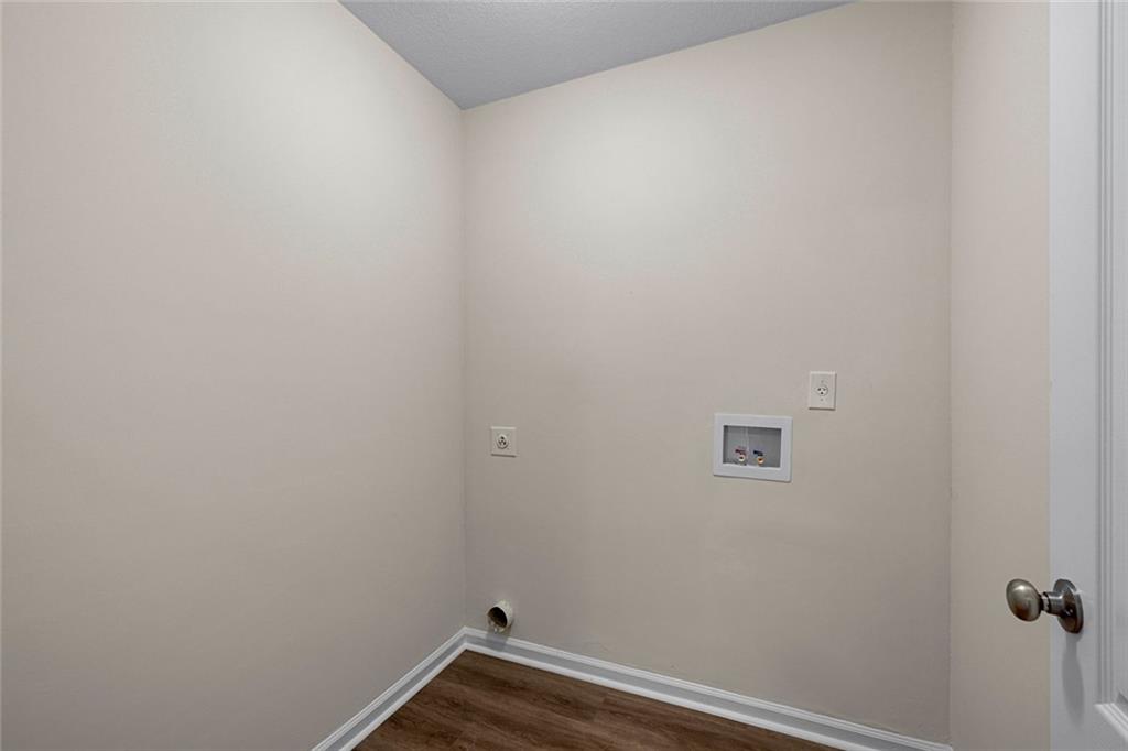 55 Lakeside Point Property Photo 31