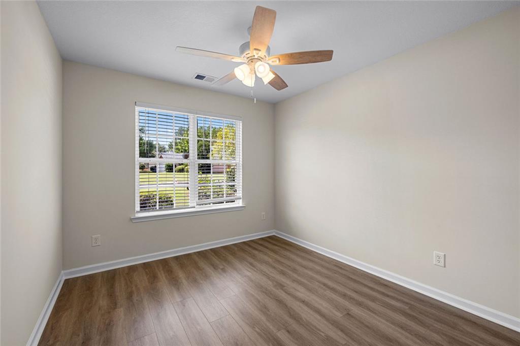 55 Lakeside Point Property Photo 32