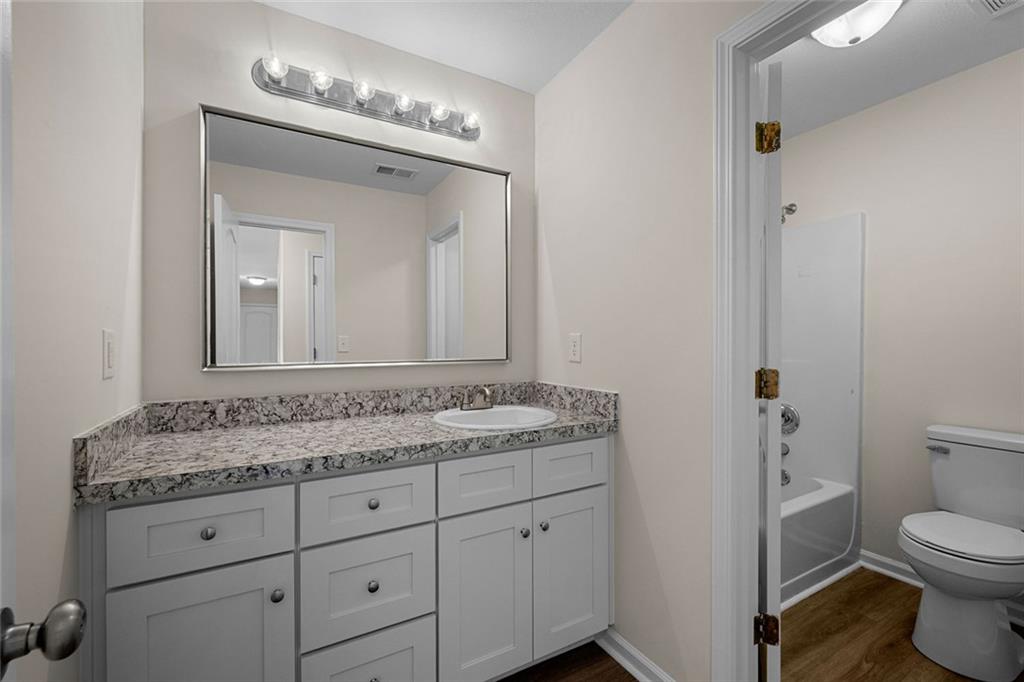 55 Lakeside Point Property Photo 34