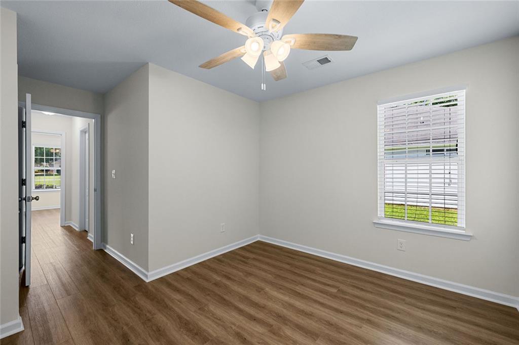 55 Lakeside Point Property Photo 38
