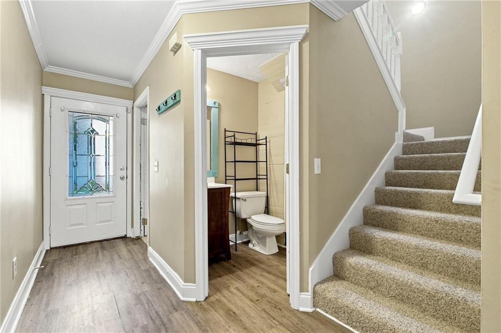 311 Brookside Way Property Photo 6
