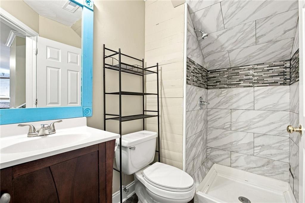 311 Brookside Way Property Photo 9