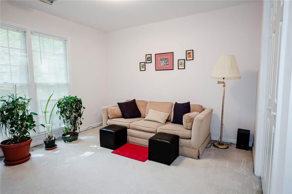 405 Radcliffe Trace Property Photo 40