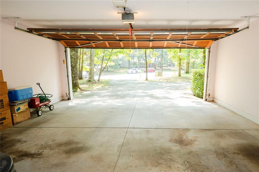405 Radcliffe Trace Property Photo 54