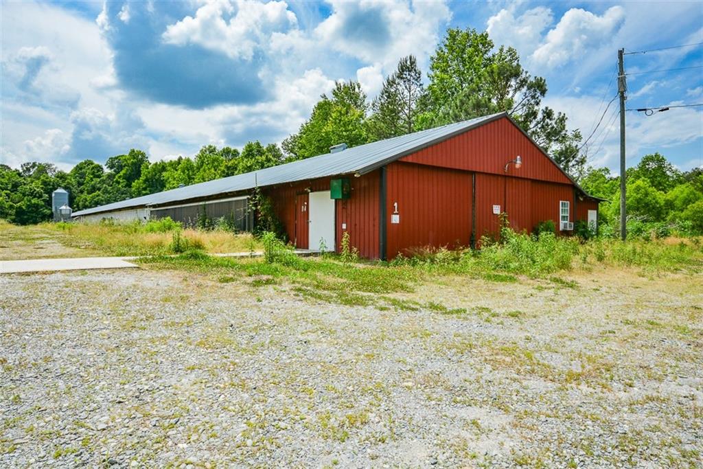 1010 Painter Road Property Photo 5