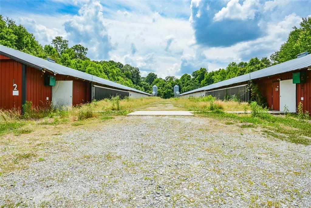 1010 Painter Road Property Photo 9