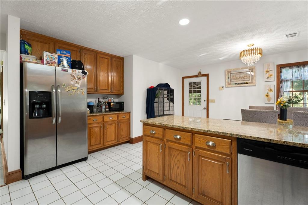 735 Chambers Road Property Photo 13