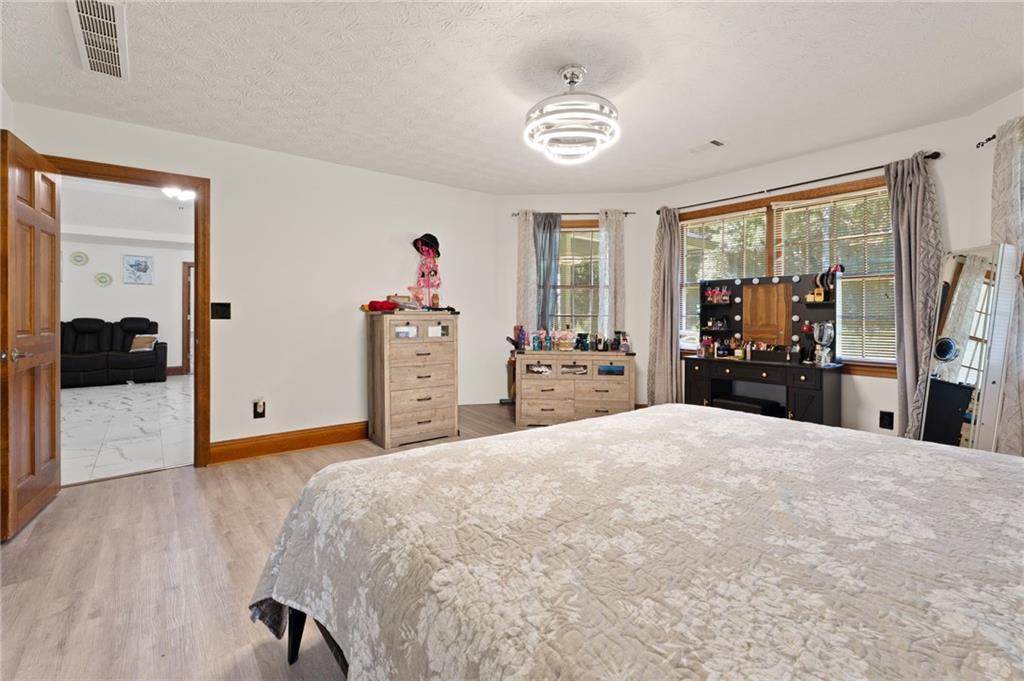 735 Chambers Road Property Photo 17