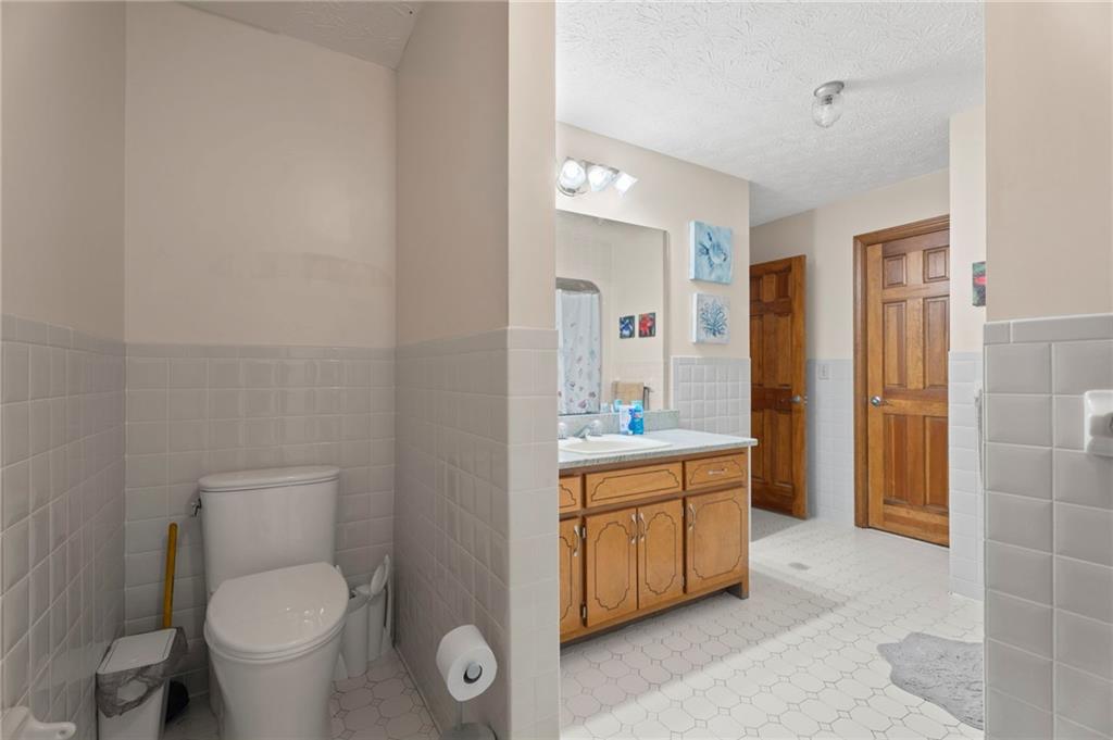735 Chambers Road Property Photo 24