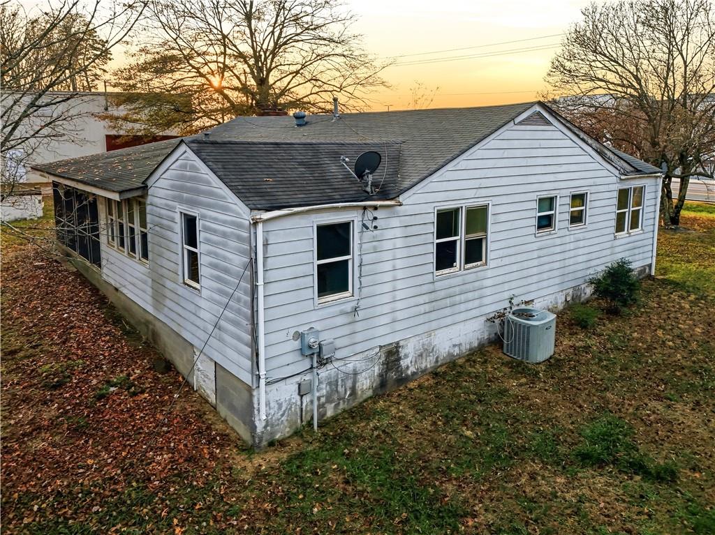 3955 Falcon Parkway Property Photo 11