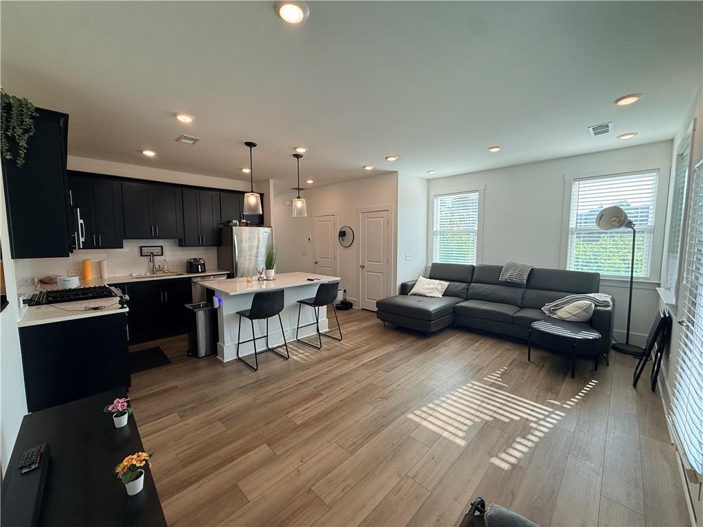 7827312 Property Photo 3