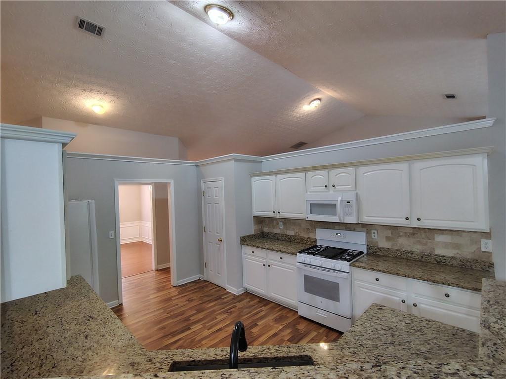 970 Charles Hall Drive Property Photo 38