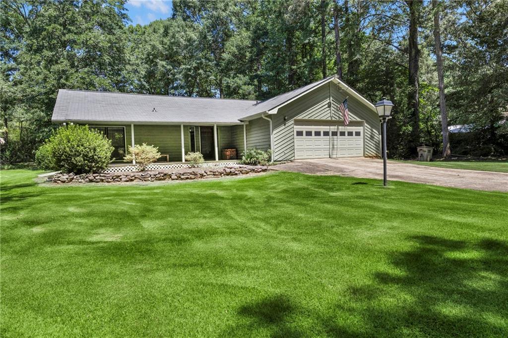 140 Hickory Drive Property Photo 1