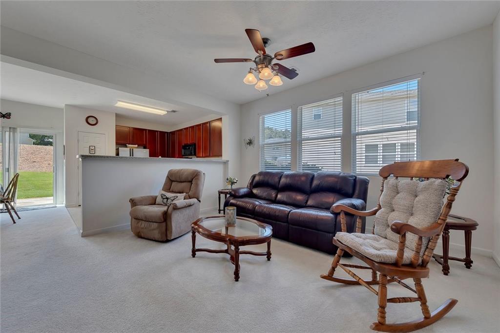 313 Oak Leaf Place Property Photo 10