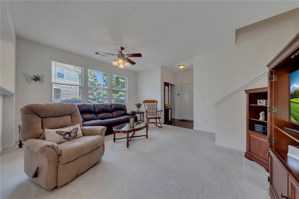 313 Oak Leaf Place Property Photo 11