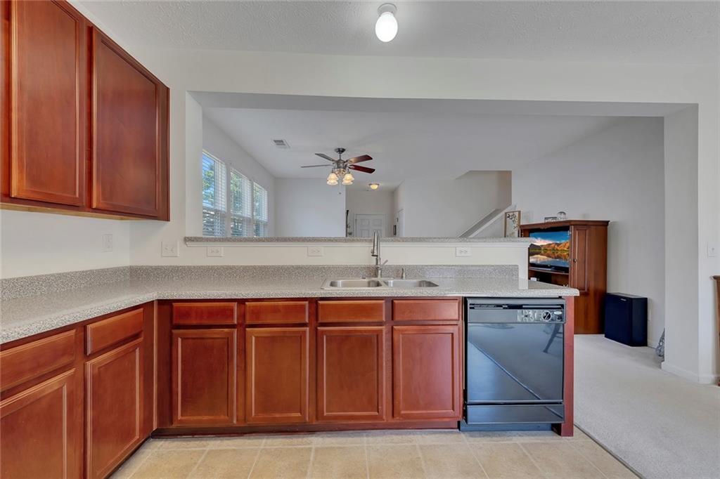 313 Oak Leaf Place Property Photo 18